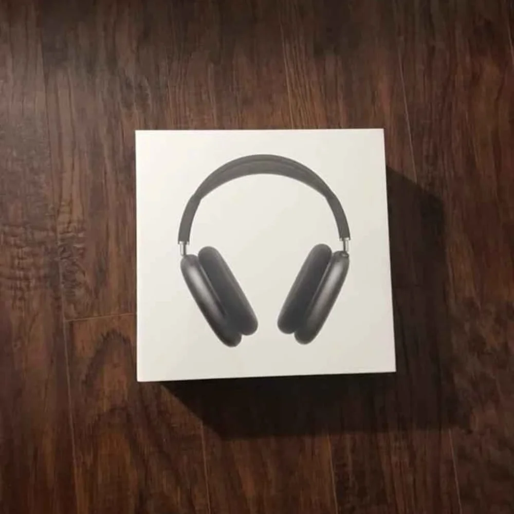 Apple AirPods Max with Smart Case